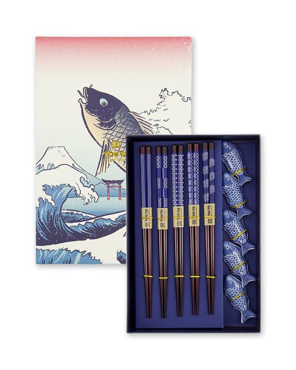 Presentkartong med fem par ätpinnar med stöd tema fisk tokyo Design Studio Cobosabi