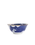 Japansk skål i vitt med blå katt utanpå och inuti skålen Tokyo design studio hos Cobosabi