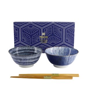Tayo skålar i blått och vitt med ätpinnar i Presentförpackning från Tokyo Design Studio