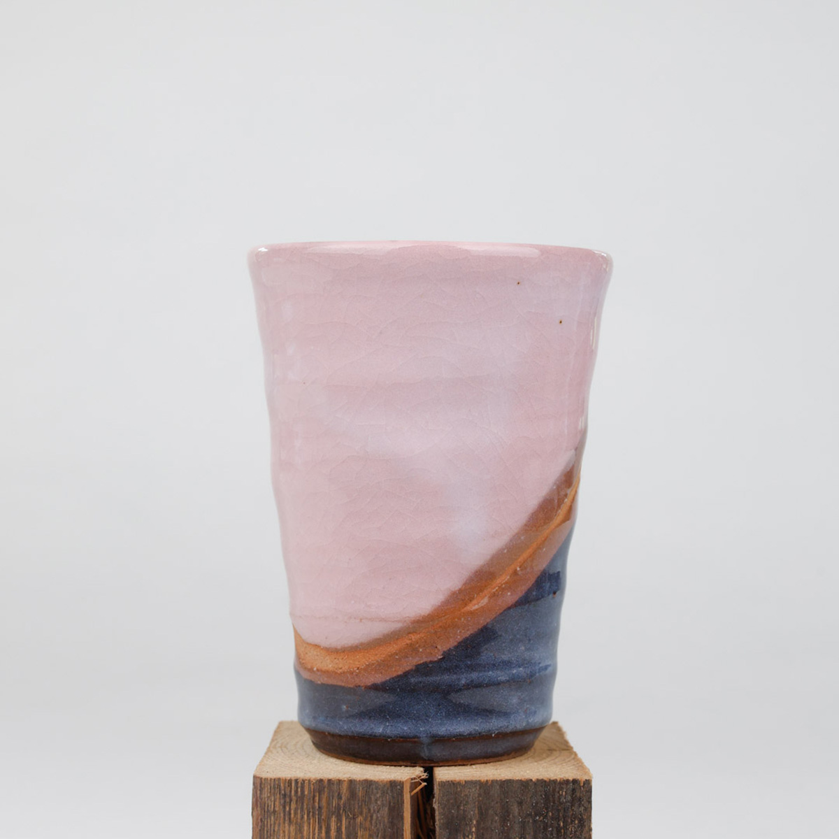 Japansk handgjord temugg rosa no22 av Kunisuke Nakahara från TANAKA hos Cobosabi