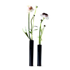 VAs Slim vase 14cm svart från 55North