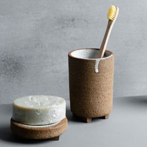 Wabi sabi badrumsset ljus, kollektion i samarbete mellan Studio Latitud och Cobosabi
