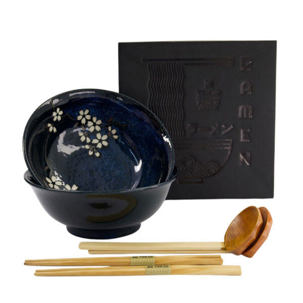 Ramenset i presentkartong Cobalt blue Sakura med skålar, ätpinnar och ramenskedar från Tokyo Design Studio