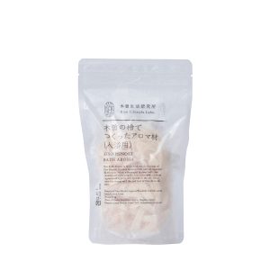 Japansk Cypress Hinoki Aroma Flakes från Kiso Labo hos Cobosabi
